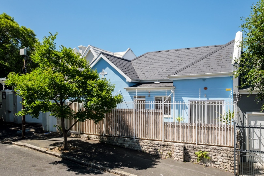 To Let 2 Bedroom Property for Rent in Gardens Western Cape